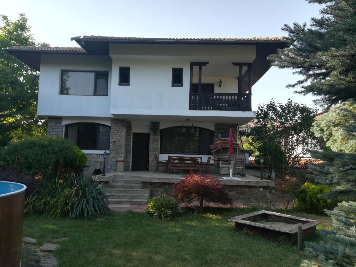 гери2 Holiday home Arbanasi